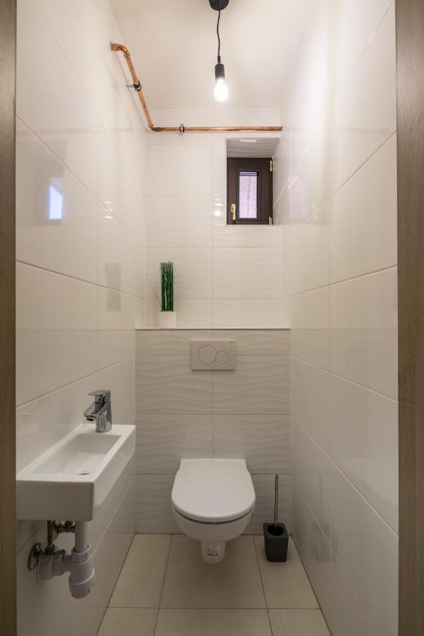 Stafetahaz Apartmanok Vac Bagian luar foto