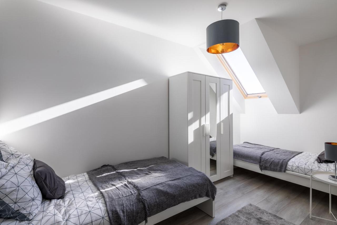 Stafetahaz Apartmanok Vac Bagian luar foto