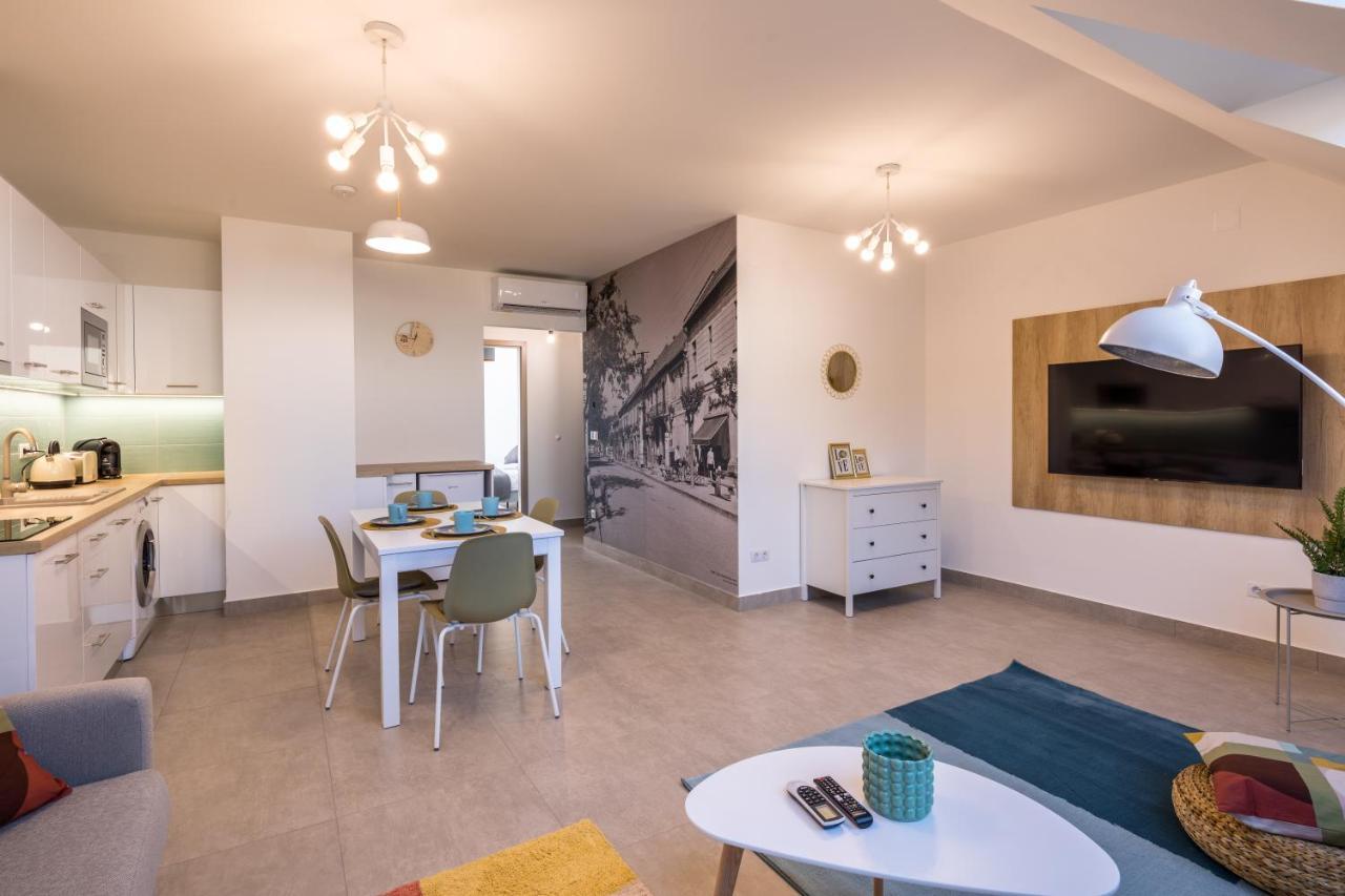 Stafetahaz Apartmanok Vac Bagian luar foto