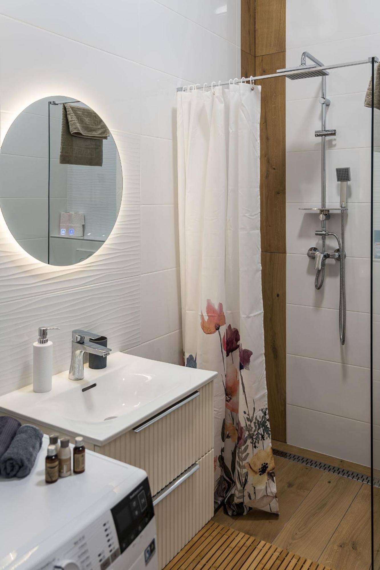 Stafetahaz Apartmanok Vac Bagian luar foto