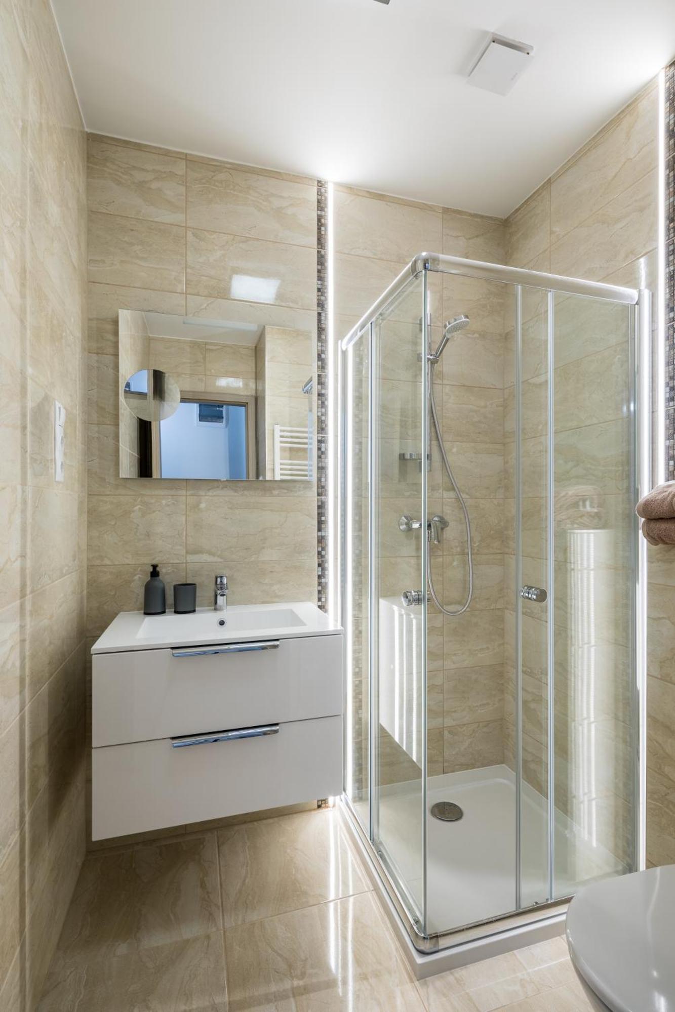 Stafetahaz Apartmanok Vac Bagian luar foto