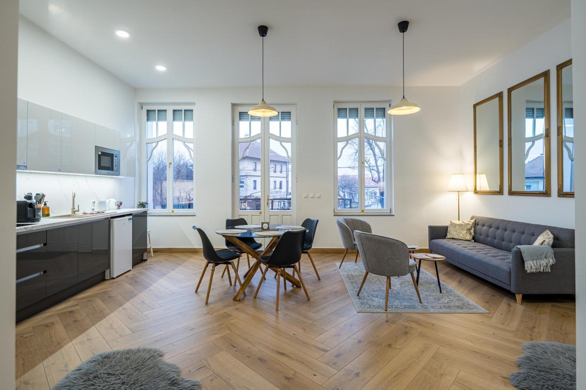 Stafetahaz Apartmanok Vac Bagian luar foto